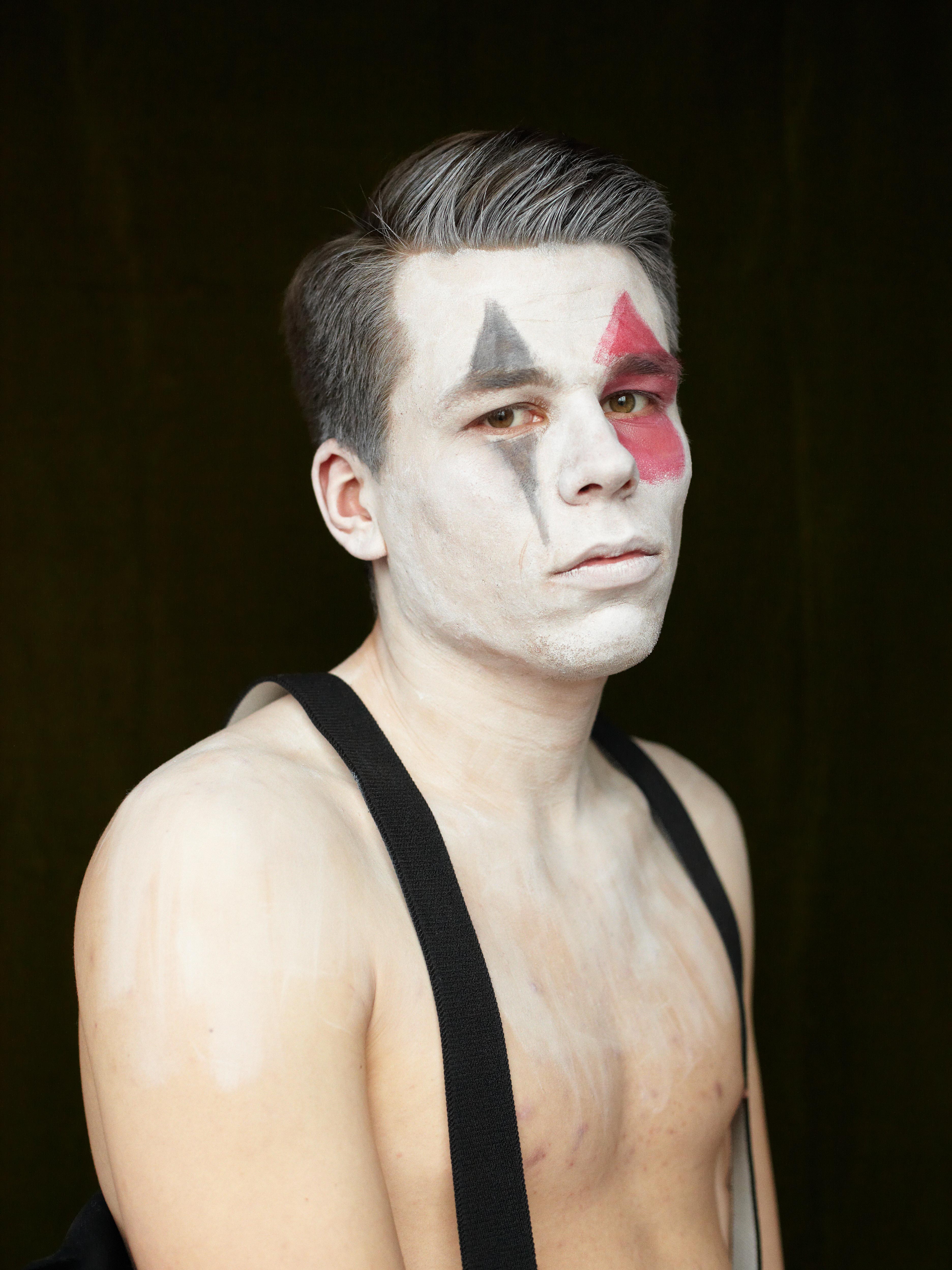 Picture of a sad clown